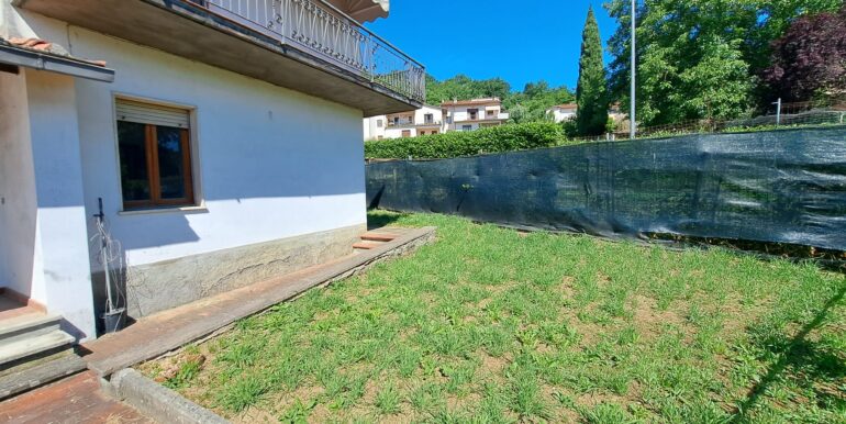ESTERNO (11)