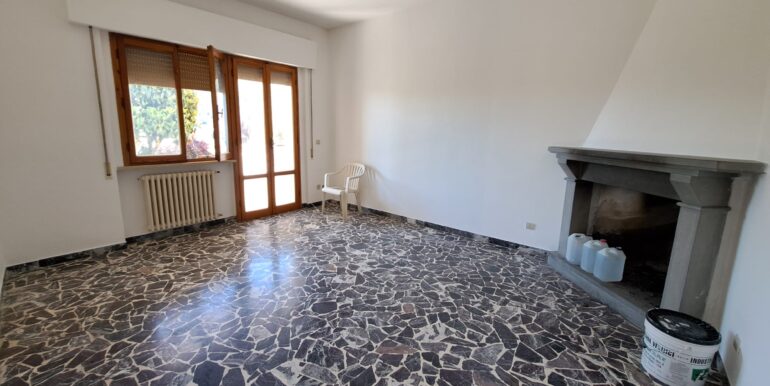 INTERNO (15)