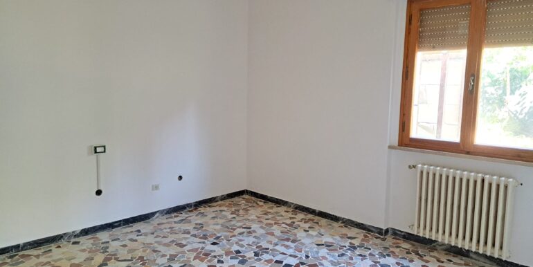 INTERNO (7)